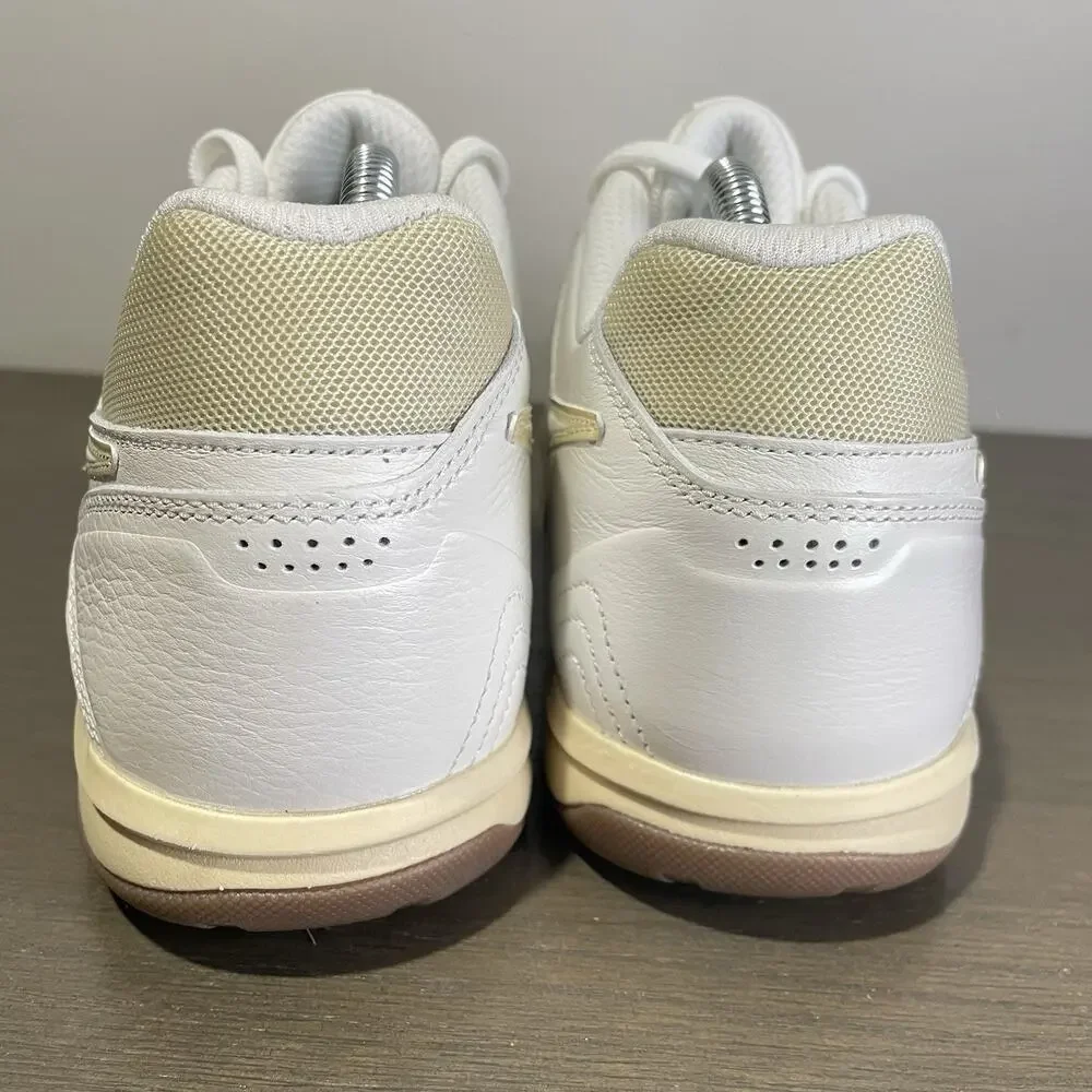 Nike Men Size 10 Shoes NEW FLAW Gato Gum Soft Cream White Light Khaki IB3082-133
